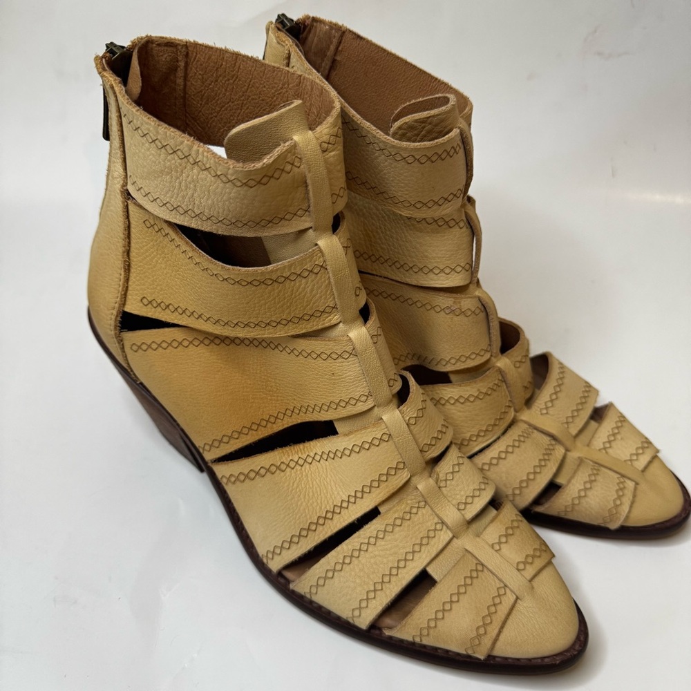Veracruz Lex Boots - Picture 6 of 6